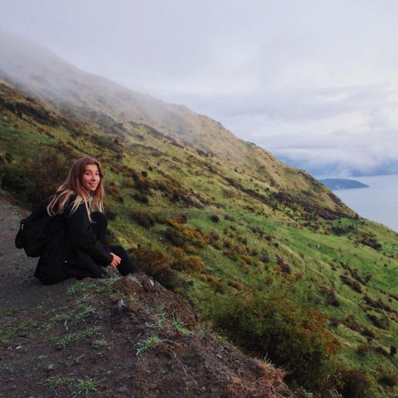 Meet your Posher, Alexandra - Picture 1 of 1